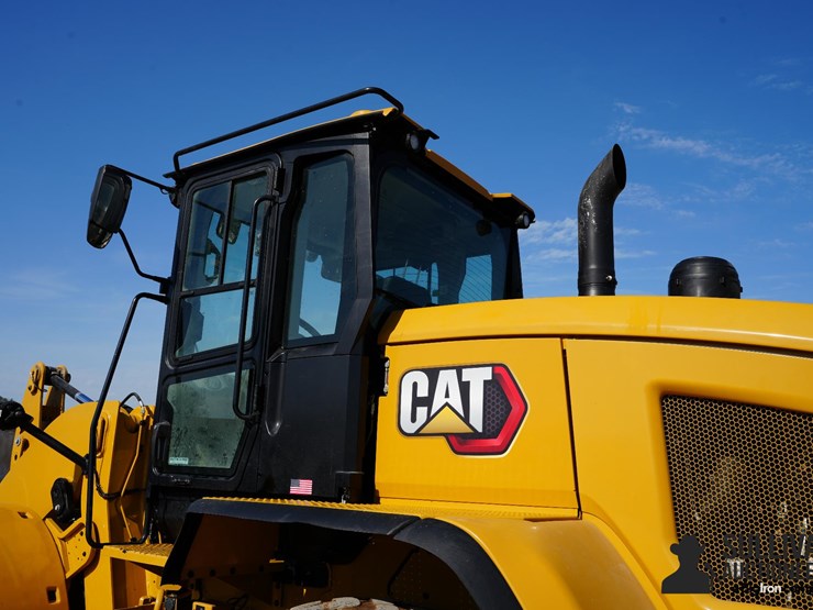 2022-caterpillar-926m-image-17