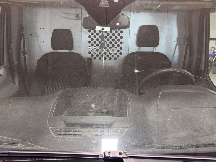 2019-ford-transit-image-24