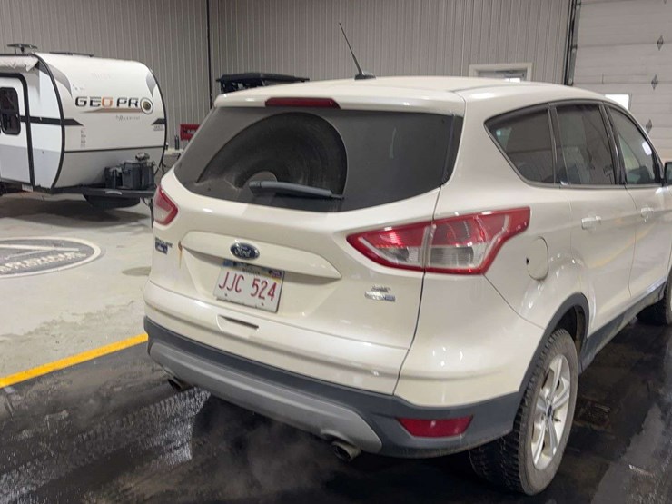 2014-ford-escape-se-image-5