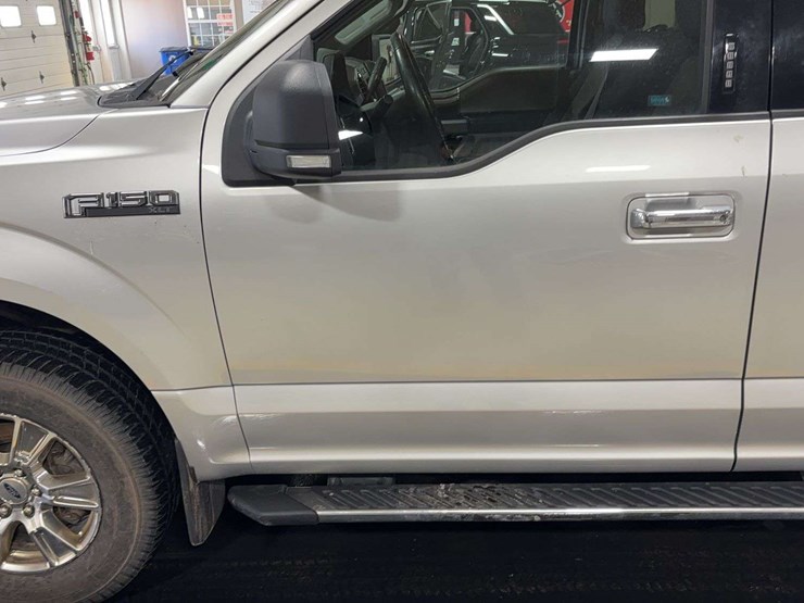 2016-ford-f150-xlt-image-26