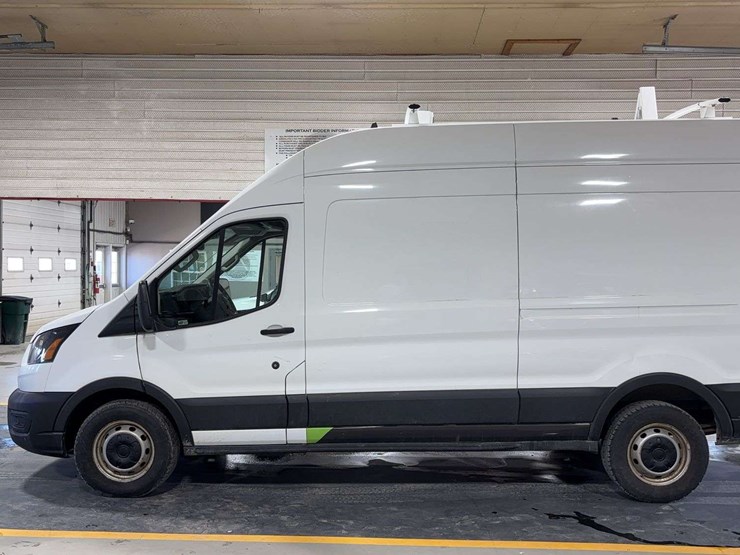 2020-ford-transit-image-2
