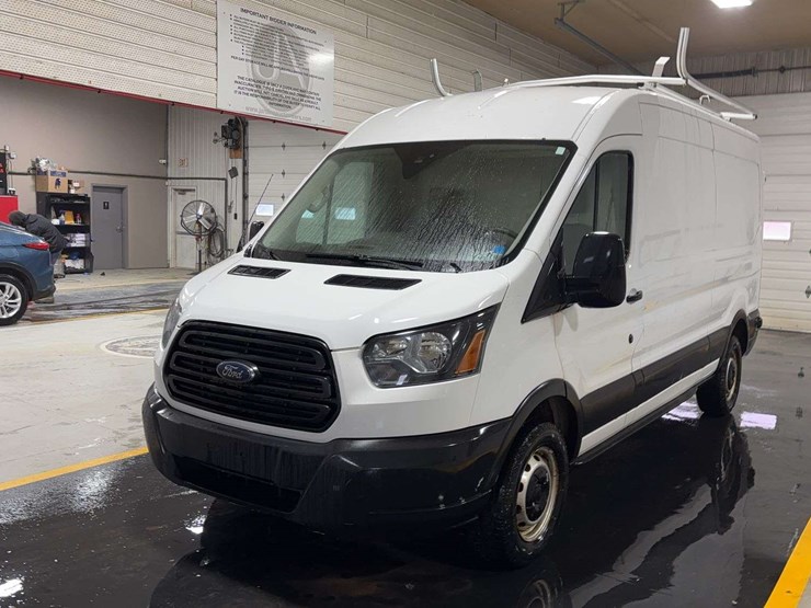 2019-ford-transit-image-1