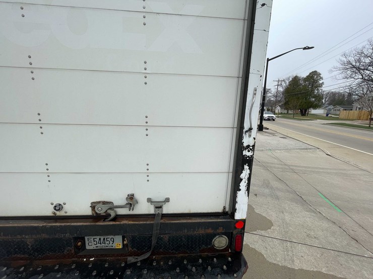 2017-ford-e450-image-33