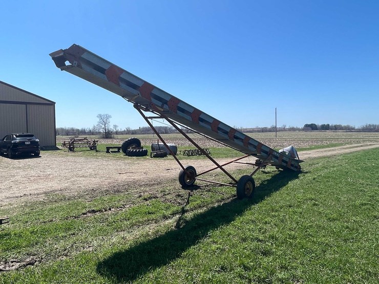 #6090-•-little-giant-bale-elevator-(omro,-wi)-image-7
