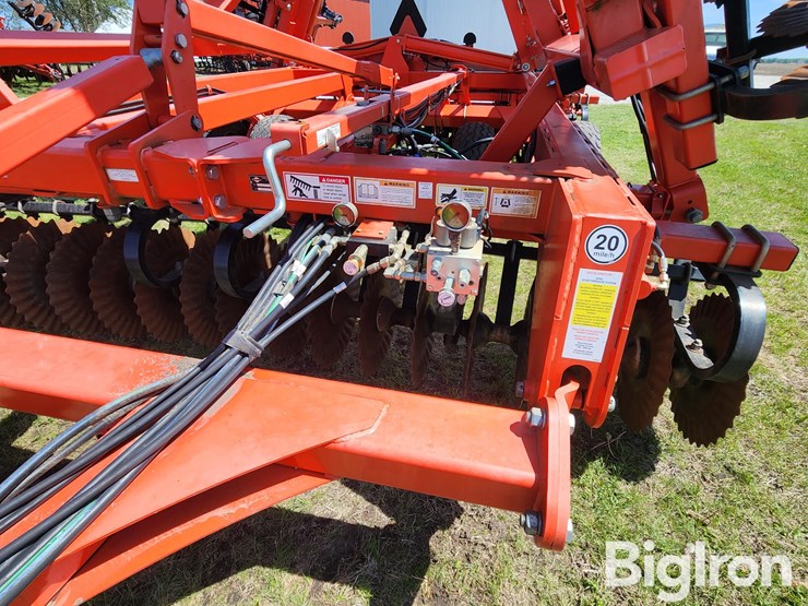 2018-kuhn-krause-excelerator-8005-30'-vertical-tillage-image-11