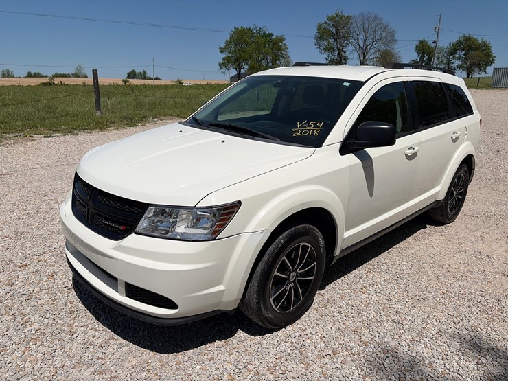 2018-dodge-journey-image-1
