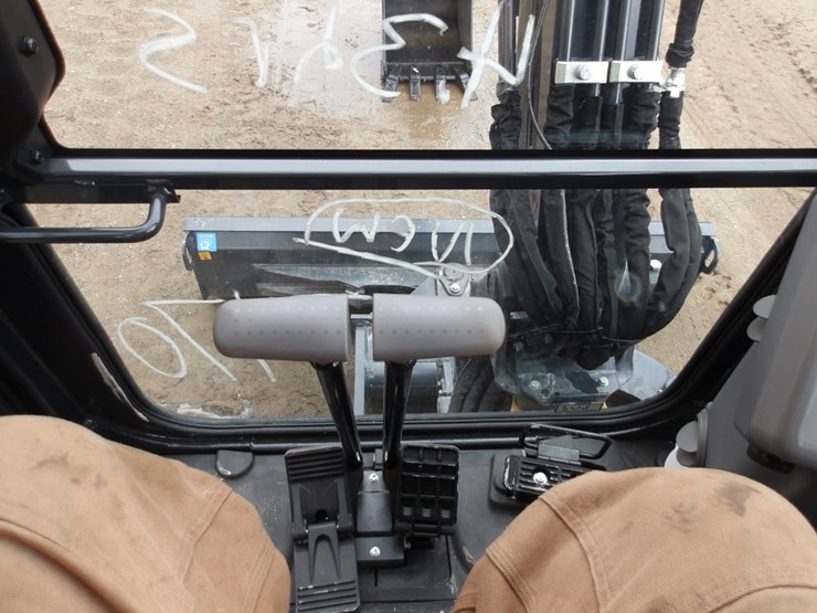 #7470-•-john-deere-35p-mini-excavator-with-4-hours!-image-26