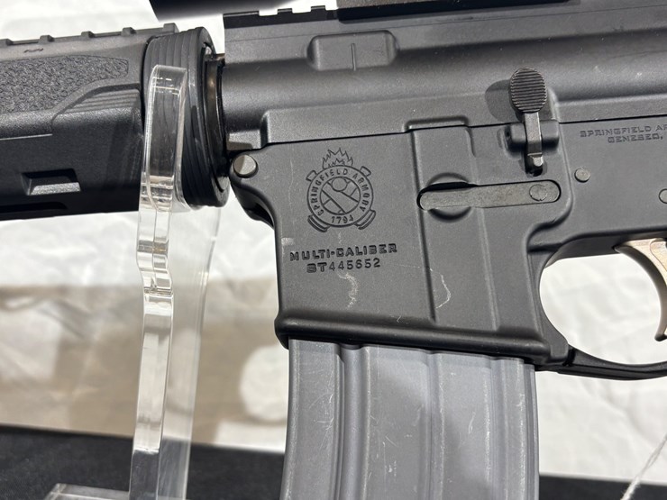 #135-•-springfield-armory-saint-5.56-ar-15-image-7