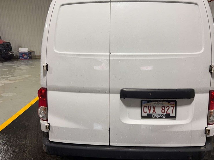 2020-nissan-nv200-image-25