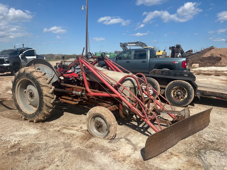 ford-8n-image-1