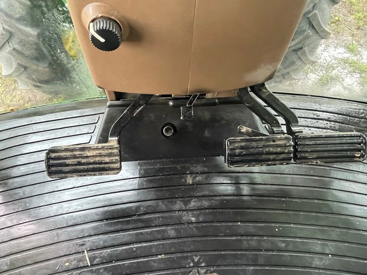 1998-john-deere-8400-image-38