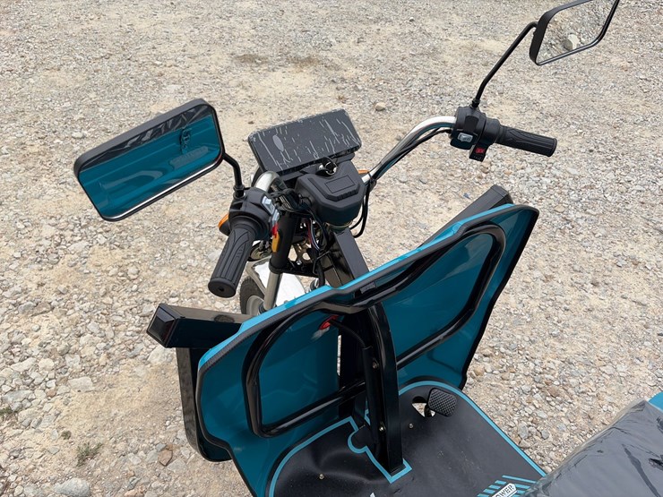 #306-•-unused-2026-iret13-electric-tricycle-image-5