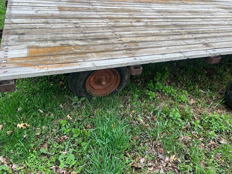 #9576-•-16'-flatbed-wagon-image-11