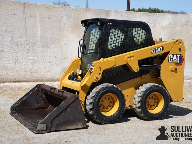 2023-caterpillar-226d3-image-1