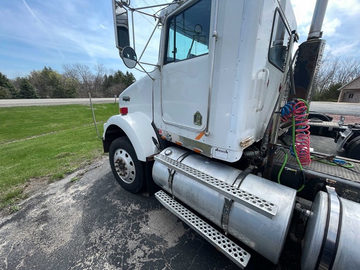 1997-kenworth-t800-image-10