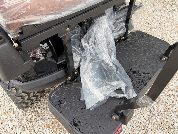 #302-•-unused-2026-sdlgc80-electric-golf-cart-image-9