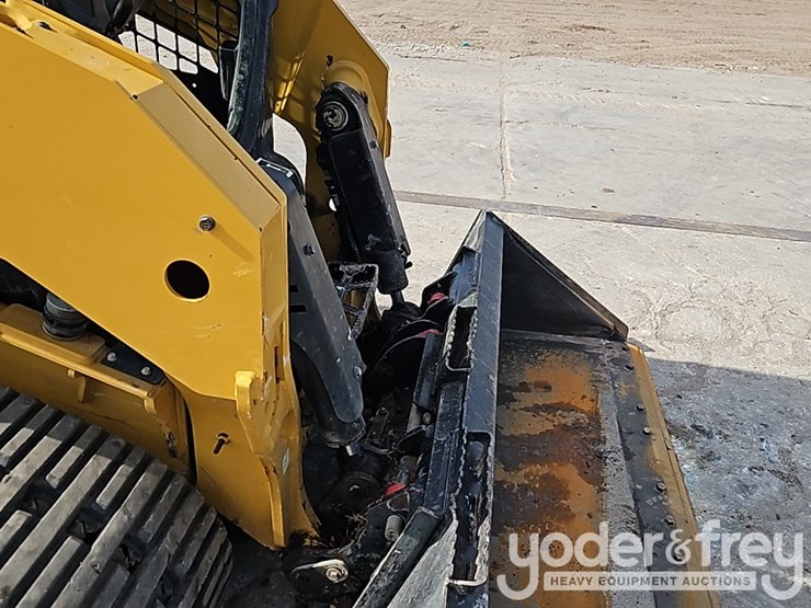 caterpillar-255-image-13