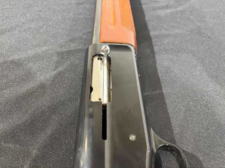 #136-•-franchi-48-al-12-gauge-semi-automatic-shotgun-image-23