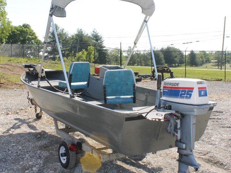 15'-fishing-boat-image-7