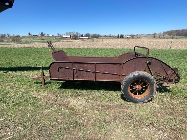 john-deere-h-image-8