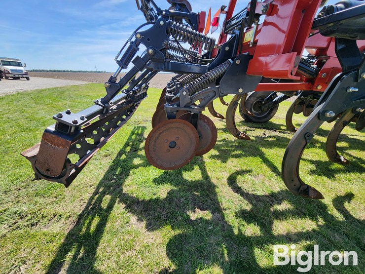 2016-case-ih-2016-image-17