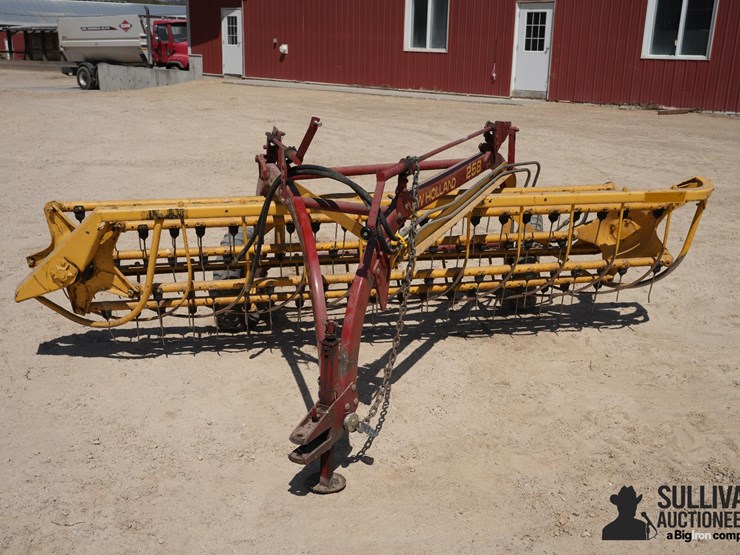 new-holland-258-image-2