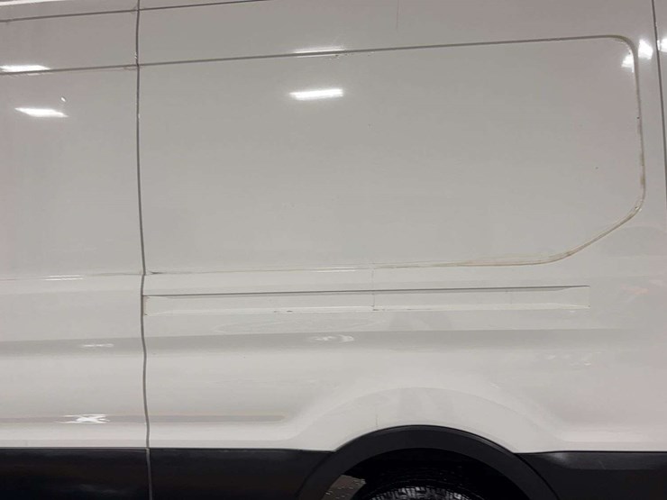 2019-ford-transit-image-23