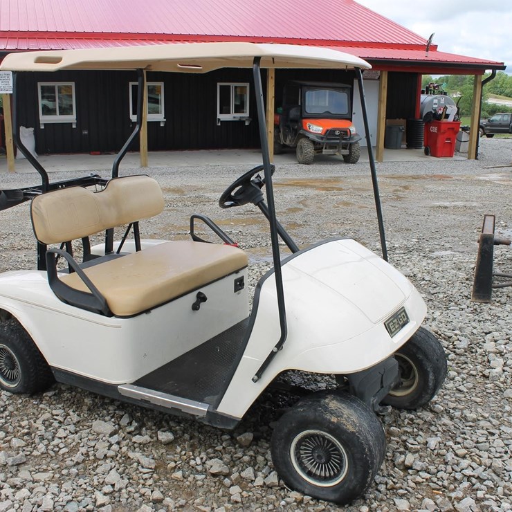 E-Z-GO GOLF CART 6744