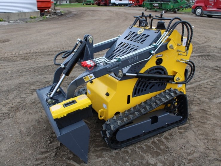 #8034-•-mini-skid-steer-loader-image-2