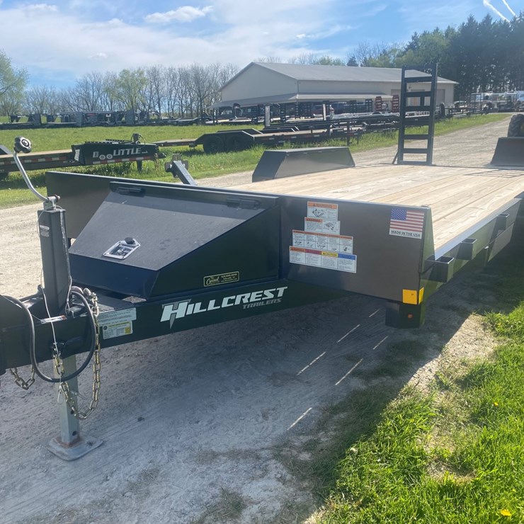 #352 • 2026 Hillcrest 18' Trailer (Has Certificate of Origin) (Helenville, WI)