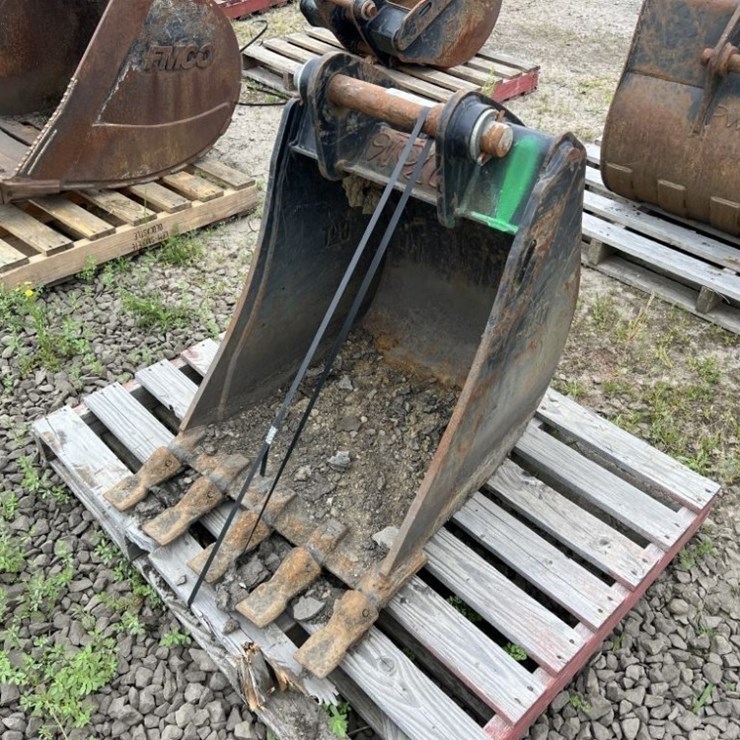 CATERPILLAR 24