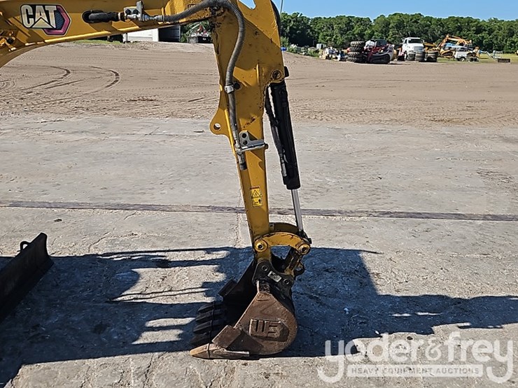2023-caterpillar-301.7-image-15