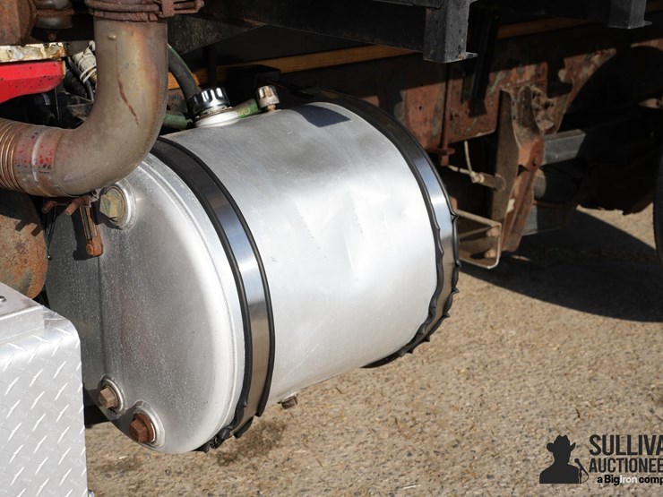 2007-caterpillar-c15-image-18