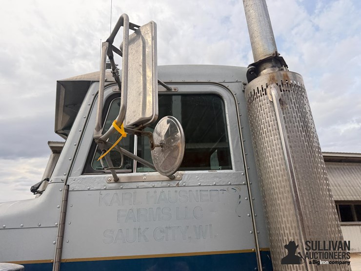 1998-peterbilt-378-image-14