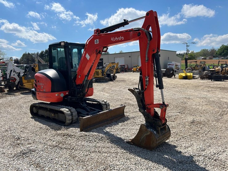2021-kubota-kx040-4-image-6