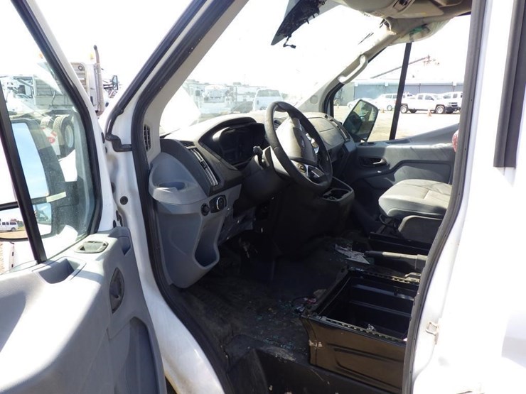 2017-ford-transit-image-6