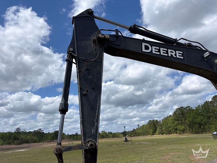 2019-deere-210g-image-12