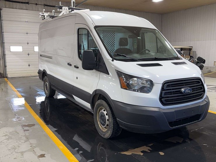 2019-ford-transit-image-4