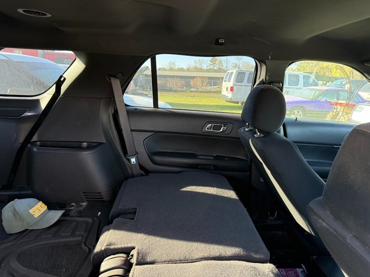 2014-ford-explorer-image-23