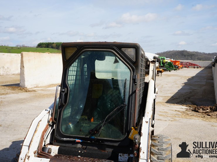 2007-bobcat-s205-image-11
