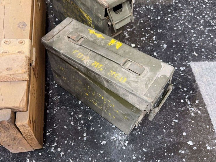 field-box-and-ammo-crates-image-5