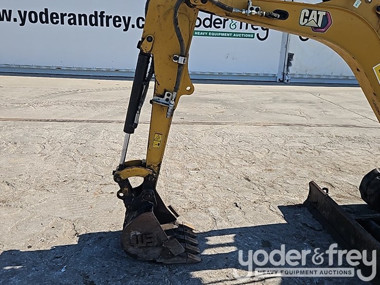 2023-caterpillar-301.7-image-16