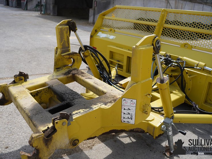 2013-degelman-7200-image-11