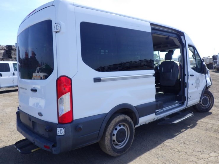 2017-ford-transit-image-4