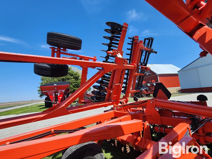 2018-kuhn-krause-excelerator-8005-30'-vertical-tillage-image-14