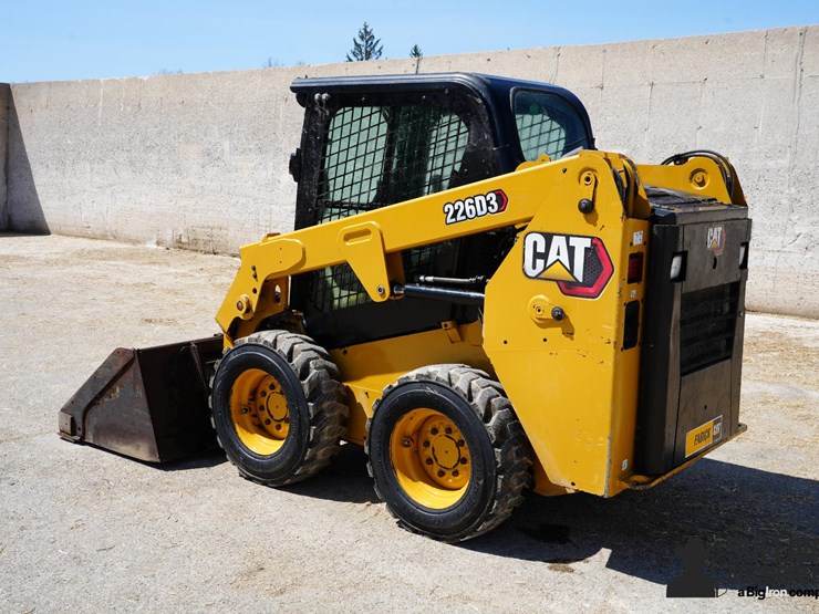 2023-caterpillar-226d3-image-7