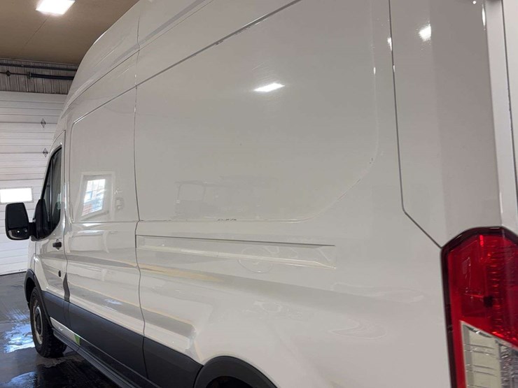 2020-ford-transit-image-25