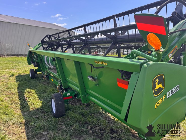 2014-john-deere-625f-image-12