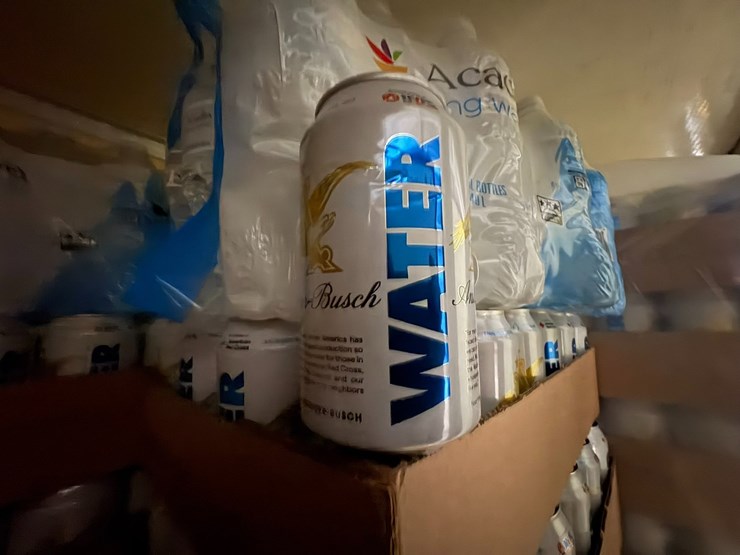 #42073-•-lot-of-mre-meals-&-water-image-8