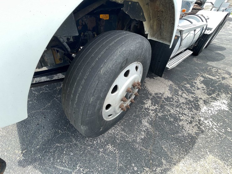 1997-kenworth-t800-image-17